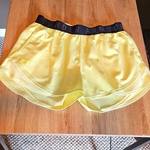 Under Armour Yellow Athletic Shorts Lightweight Breathable